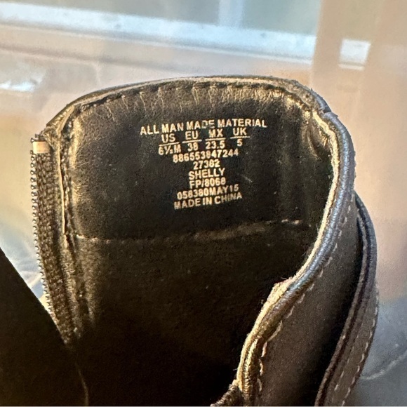 Ankle Boot Bootie I ❤️ Comfort Size 6 1/2M comfort cushion in interior like new - Picture 4 of 7